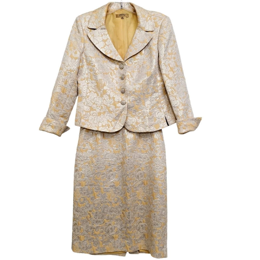 Vintage Kasper Gold/Creme Metalic Floral Jacquard Rhinestone Buttons Suit Set - Picture 17 of 17